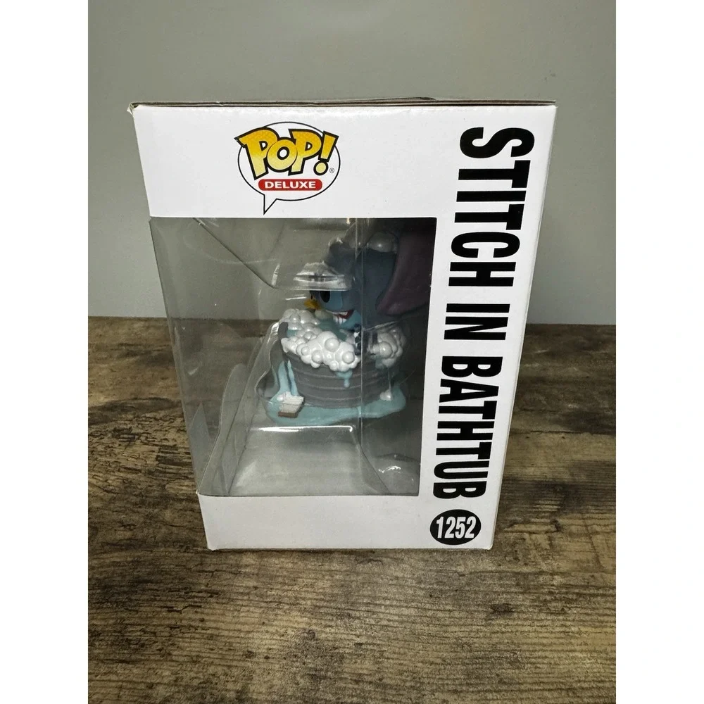 Funko Pop! Deluxe: Disney - Stitch In Bathtub - Hot Topic (Exclusive) #1252